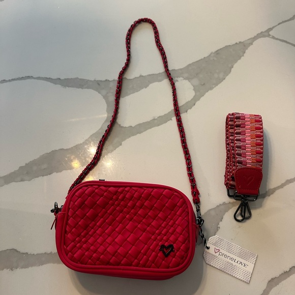 Elegant Red Woven Crossbody Bag - Picture 5 of 10